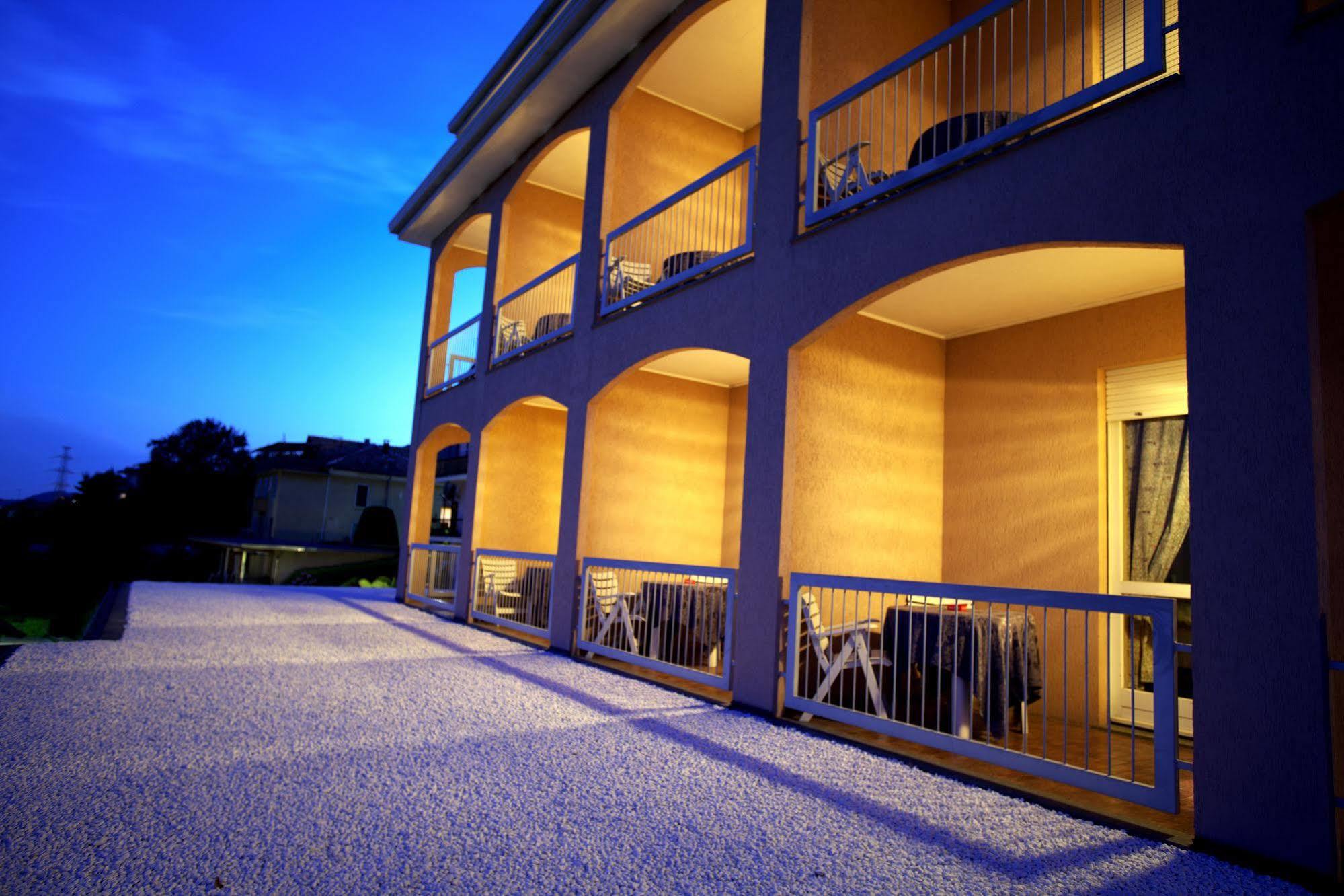Tre Laghi Hotel Nebbiuno Ngoại thất bức ảnh