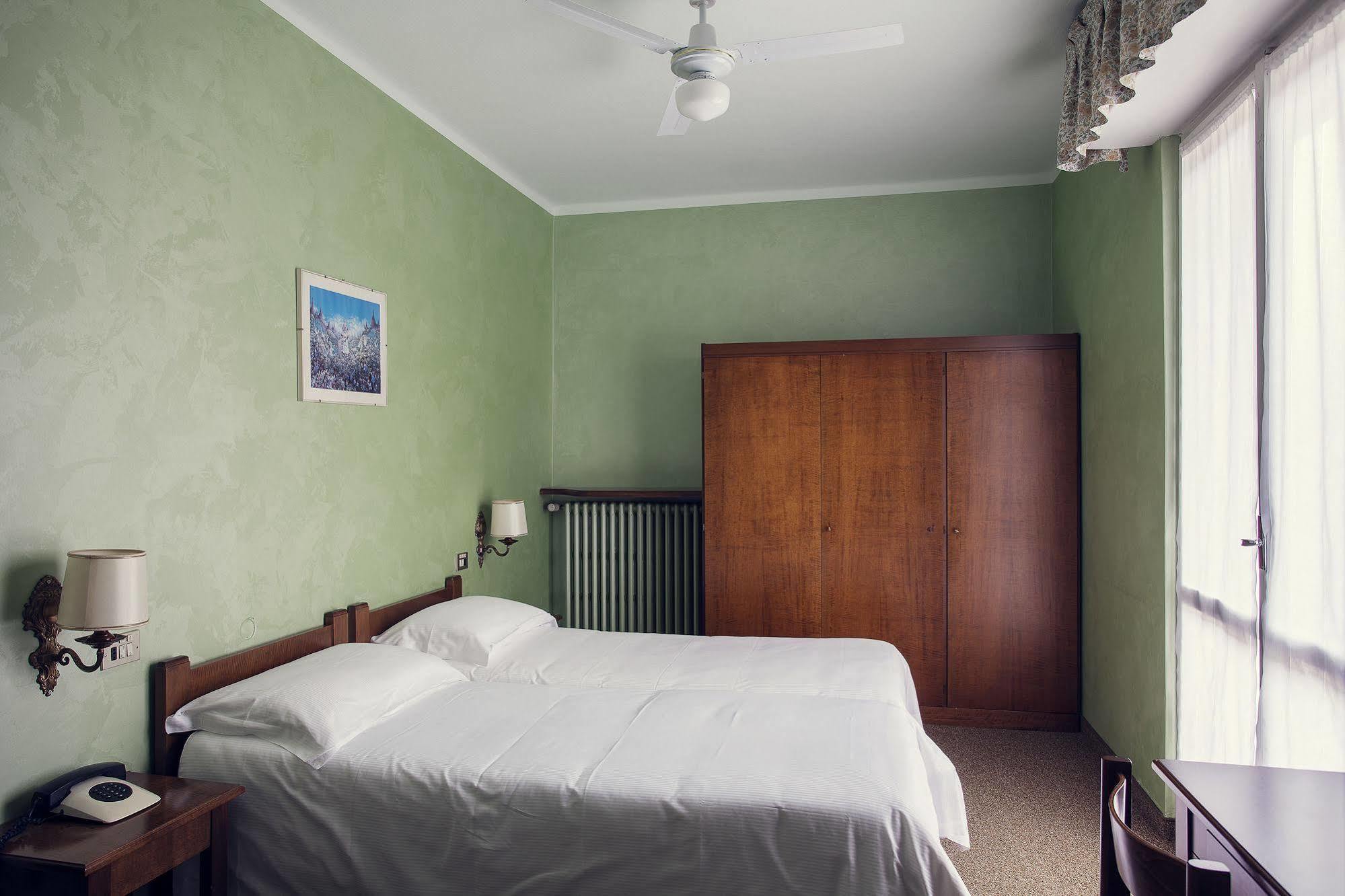 Tre Laghi Hotel Nebbiuno Ngoại thất bức ảnh