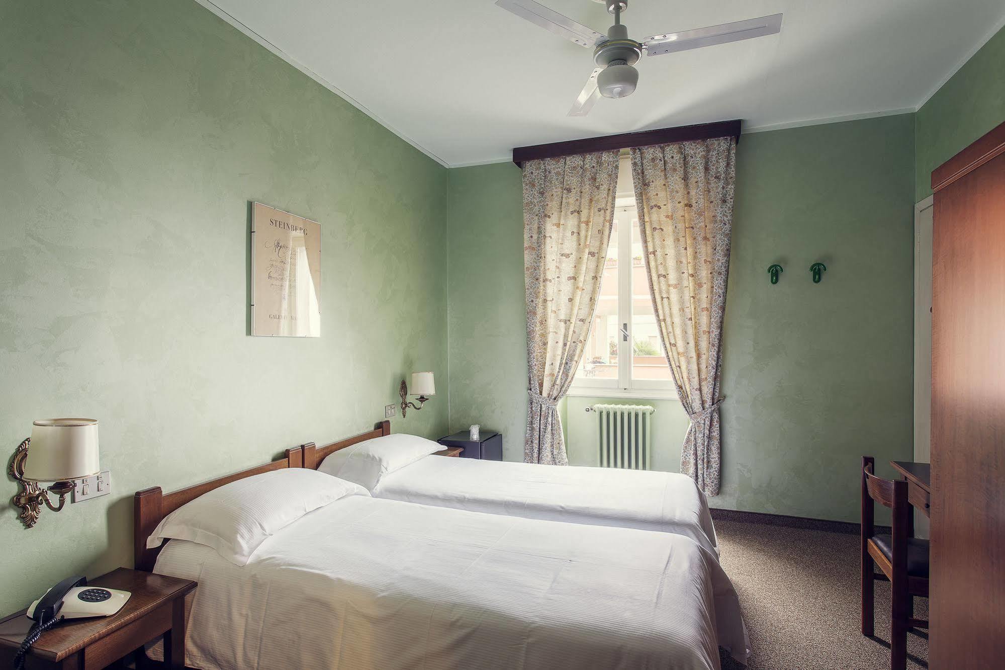 Tre Laghi Hotel Nebbiuno Ngoại thất bức ảnh