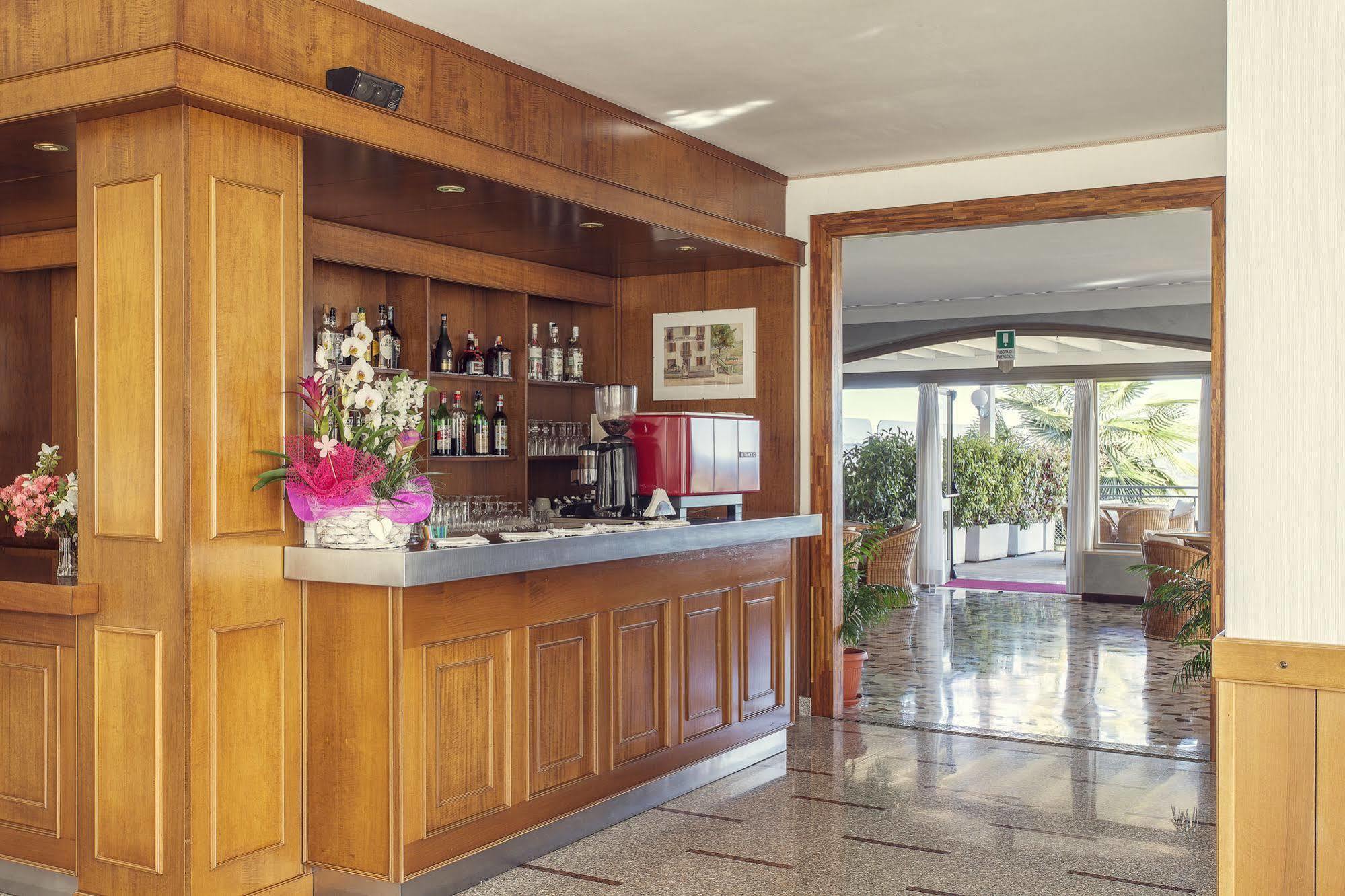 Tre Laghi Hotel Nebbiuno Ngoại thất bức ảnh