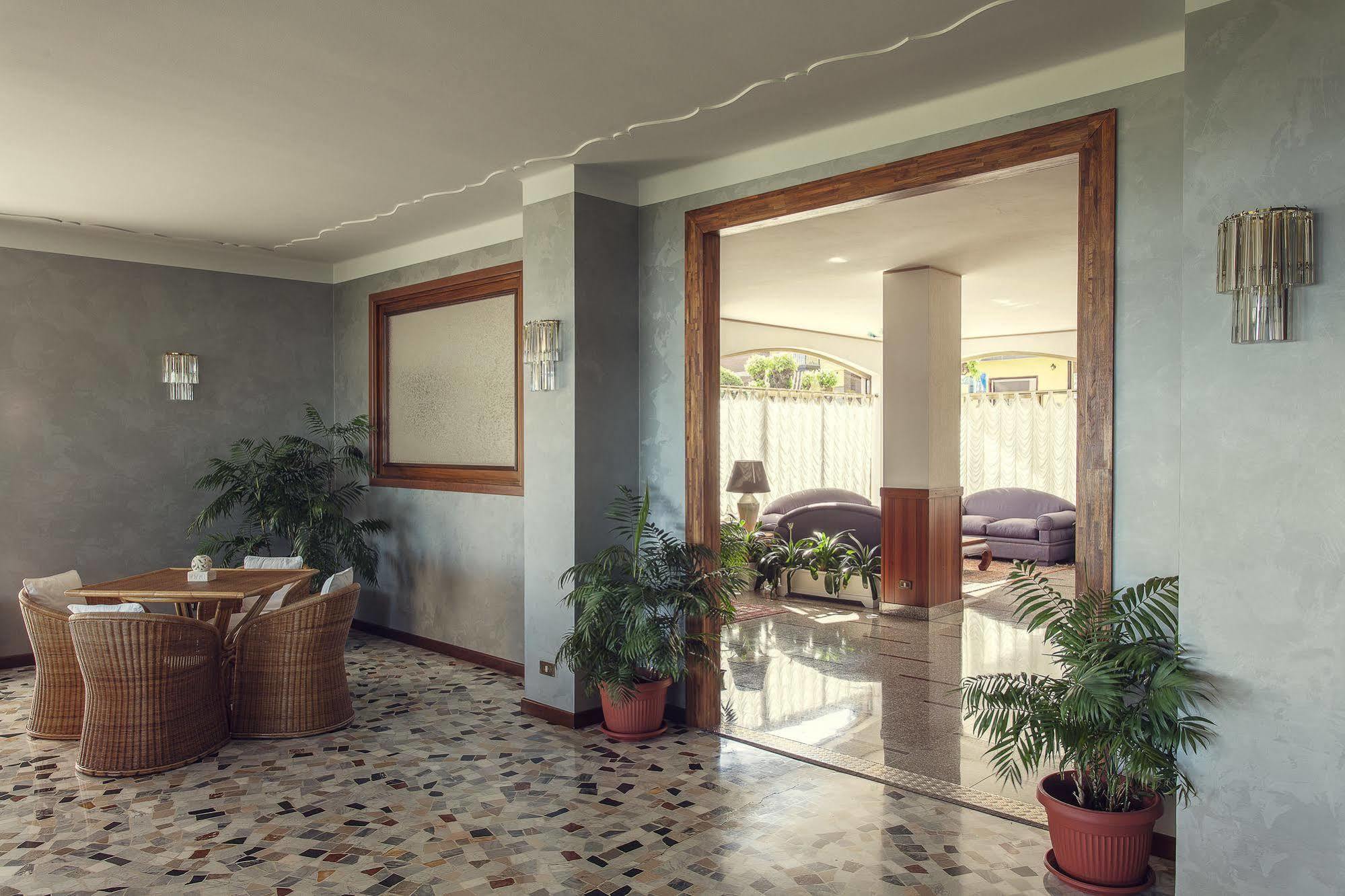 Tre Laghi Hotel Nebbiuno Ngoại thất bức ảnh