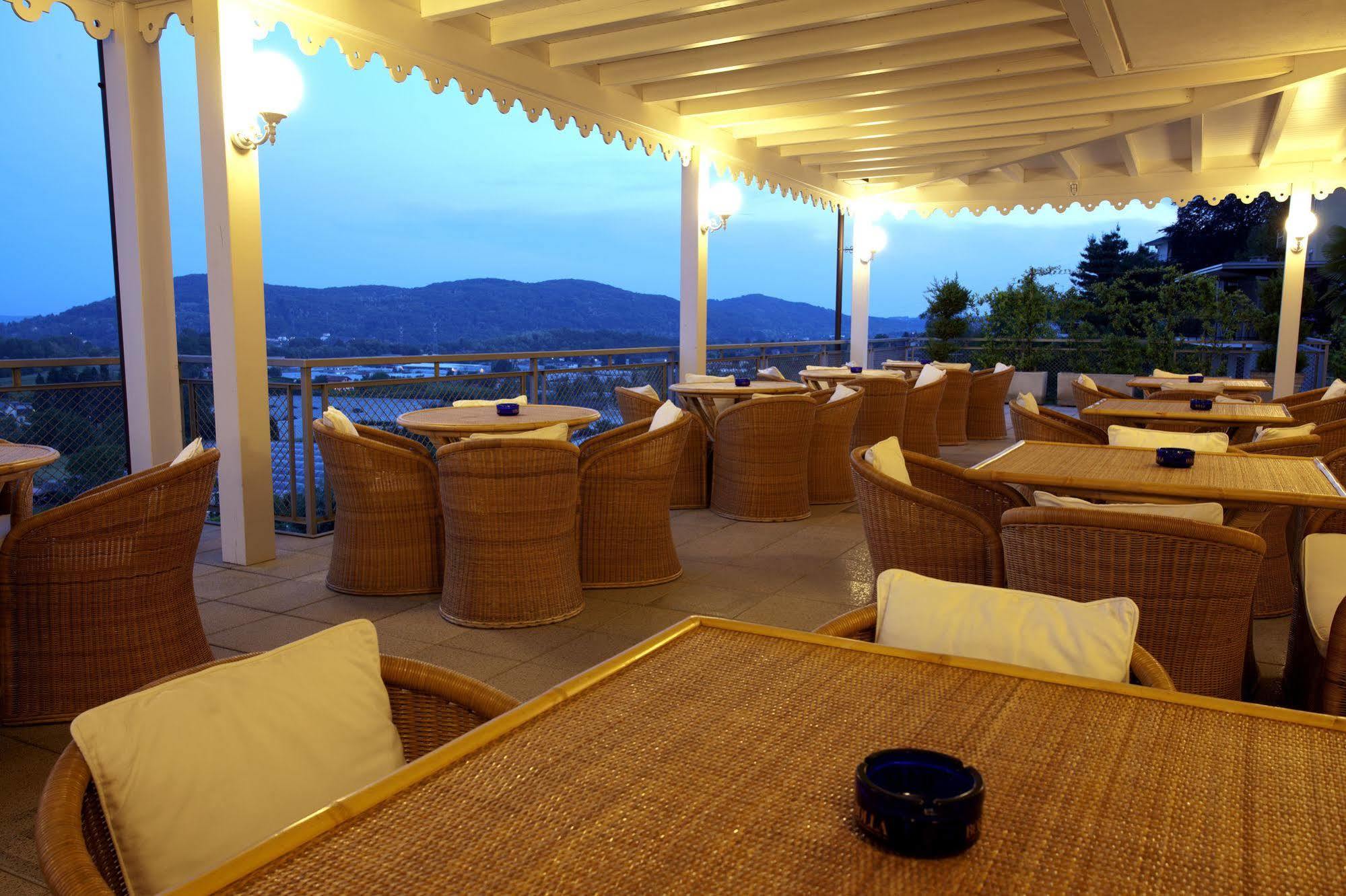 Tre Laghi Hotel Nebbiuno Ngoại thất bức ảnh